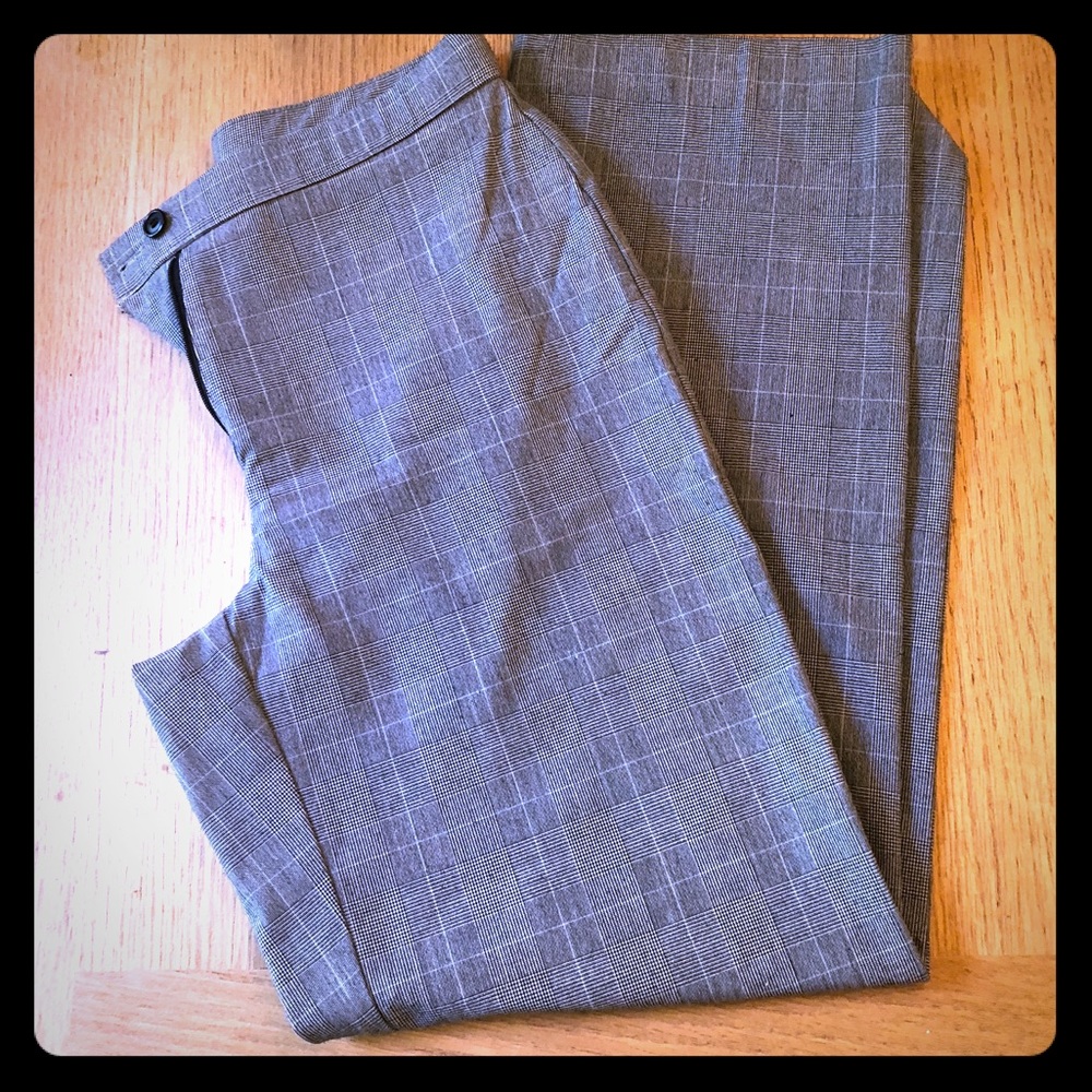Briggs New York Petite Houndstooth Plaid Pants